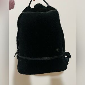 Lululemon City Adventurer sherpa backpack 10L